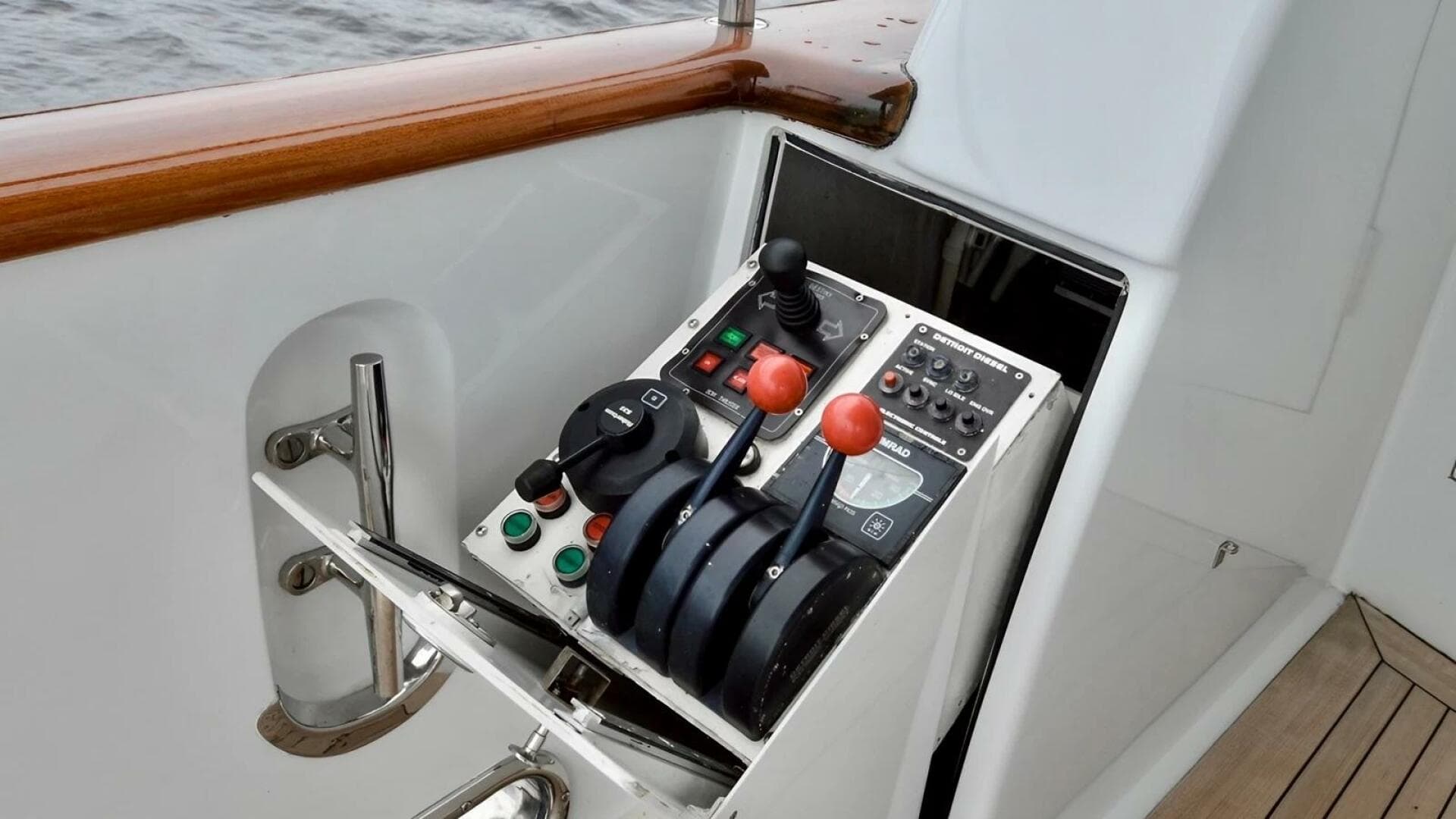 MY DESTINY 98'/29.87m Destiny 2001