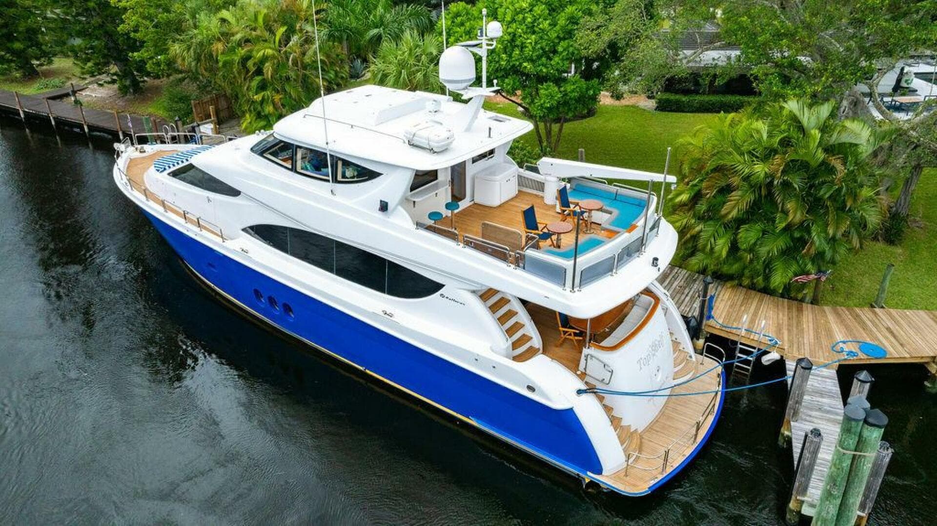 2007 Hatteras Enclosed Bridge MY