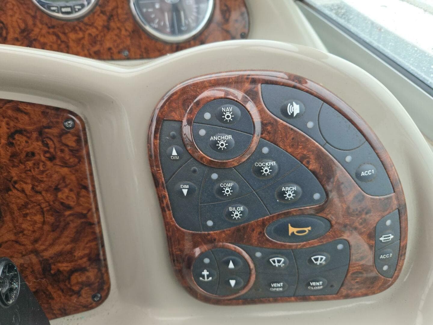 2006 Sea Ray 320 Sundancer