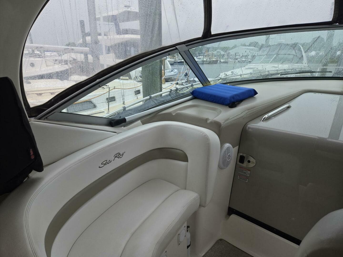 2006 Sea Ray 320 Sundancer