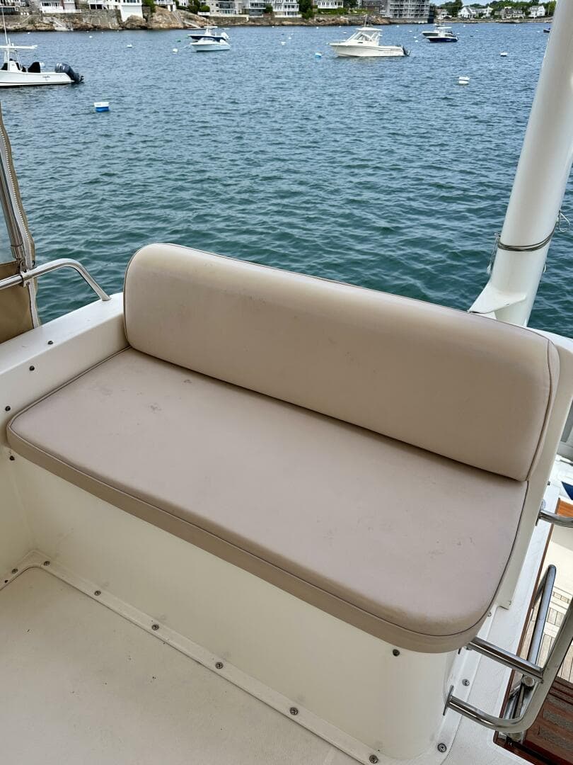 Flybridge   Aft Seat