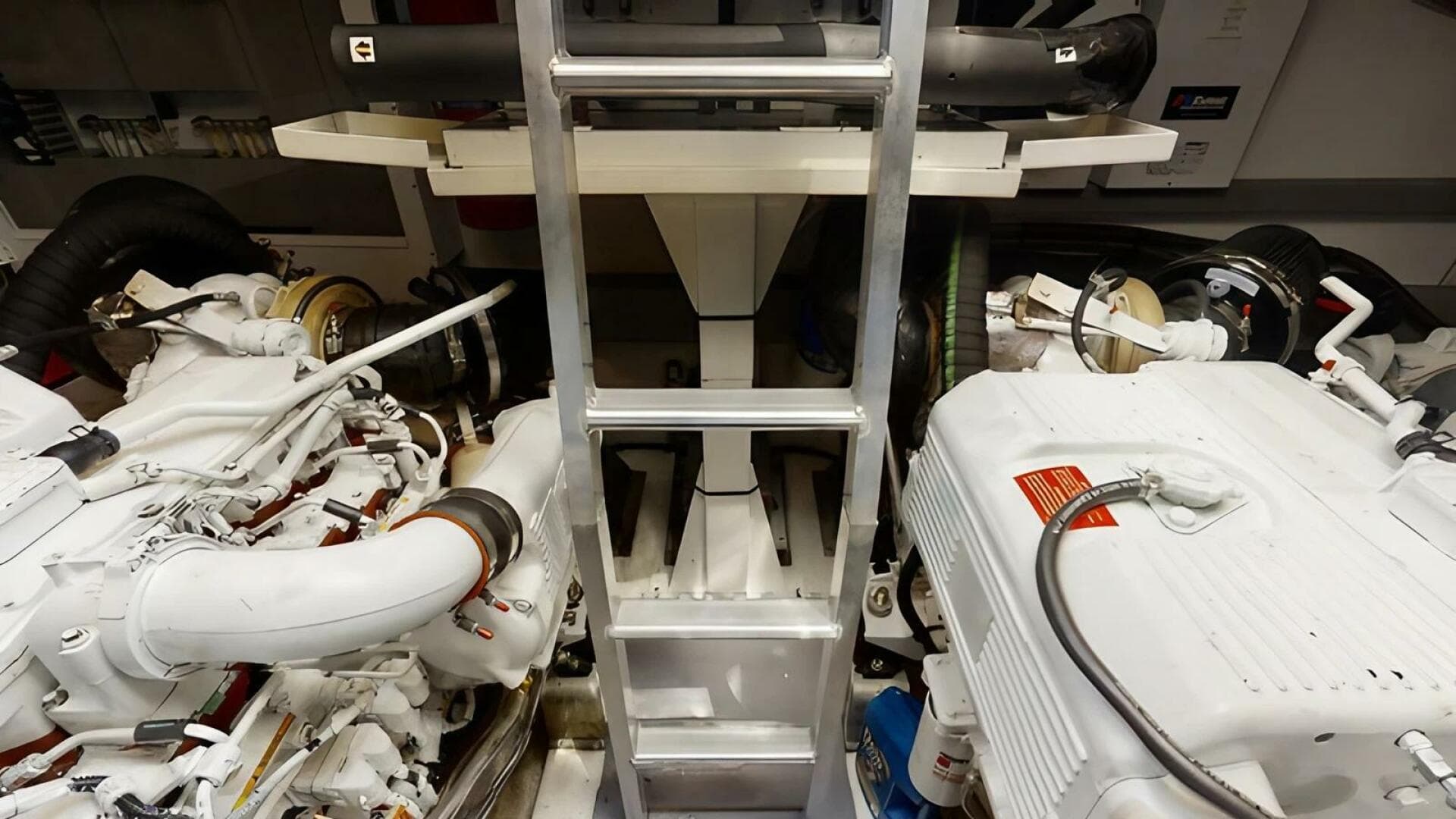 RELENTLESS 56'/ 17.06m 2018 Prestige