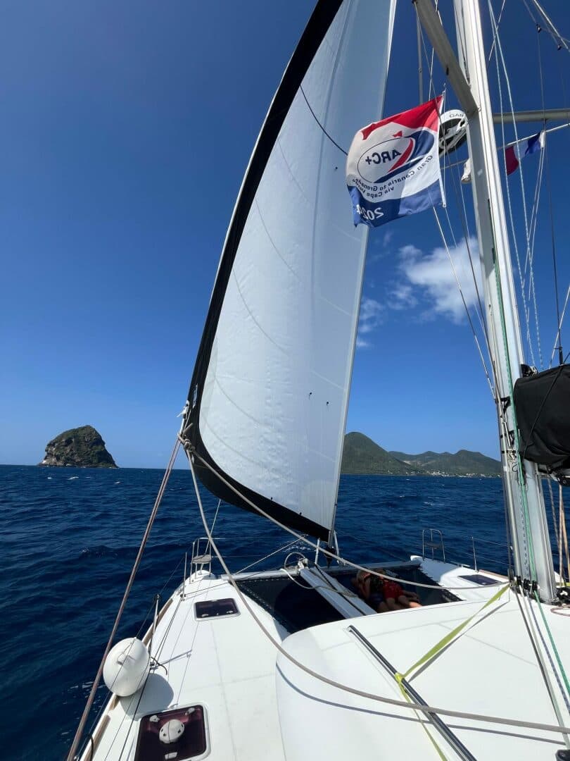 2012-lagoon-400-sail-9767240-20250422103335362-1_XLARGE.jpg