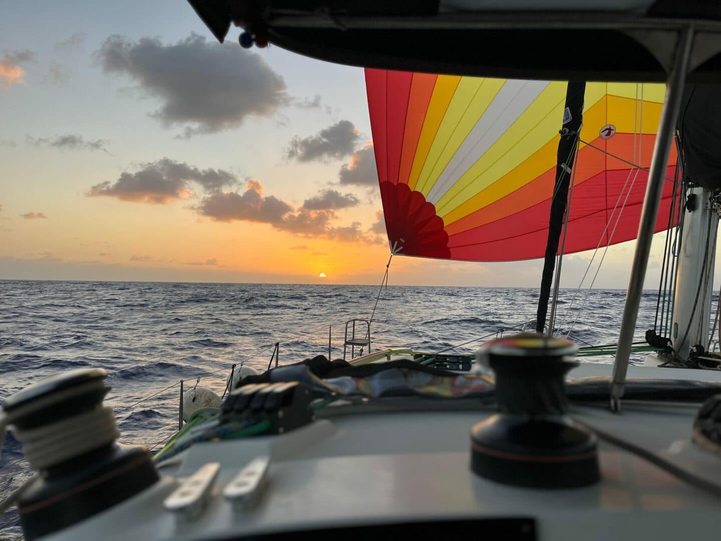 2012-lagoon-400-sail-9767240-20250422103345189-1_XLARGE.jpg