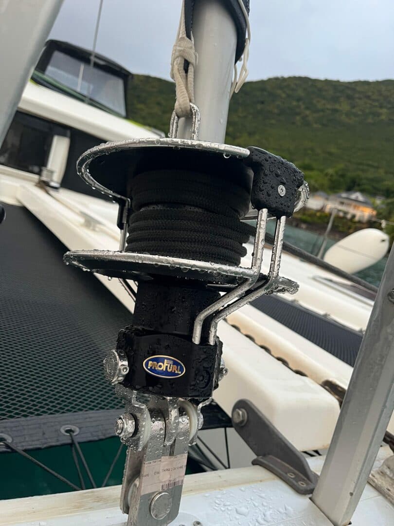 2012-lagoon-400-sail-9767240-20250422103331966-1_XLARGE.jpg