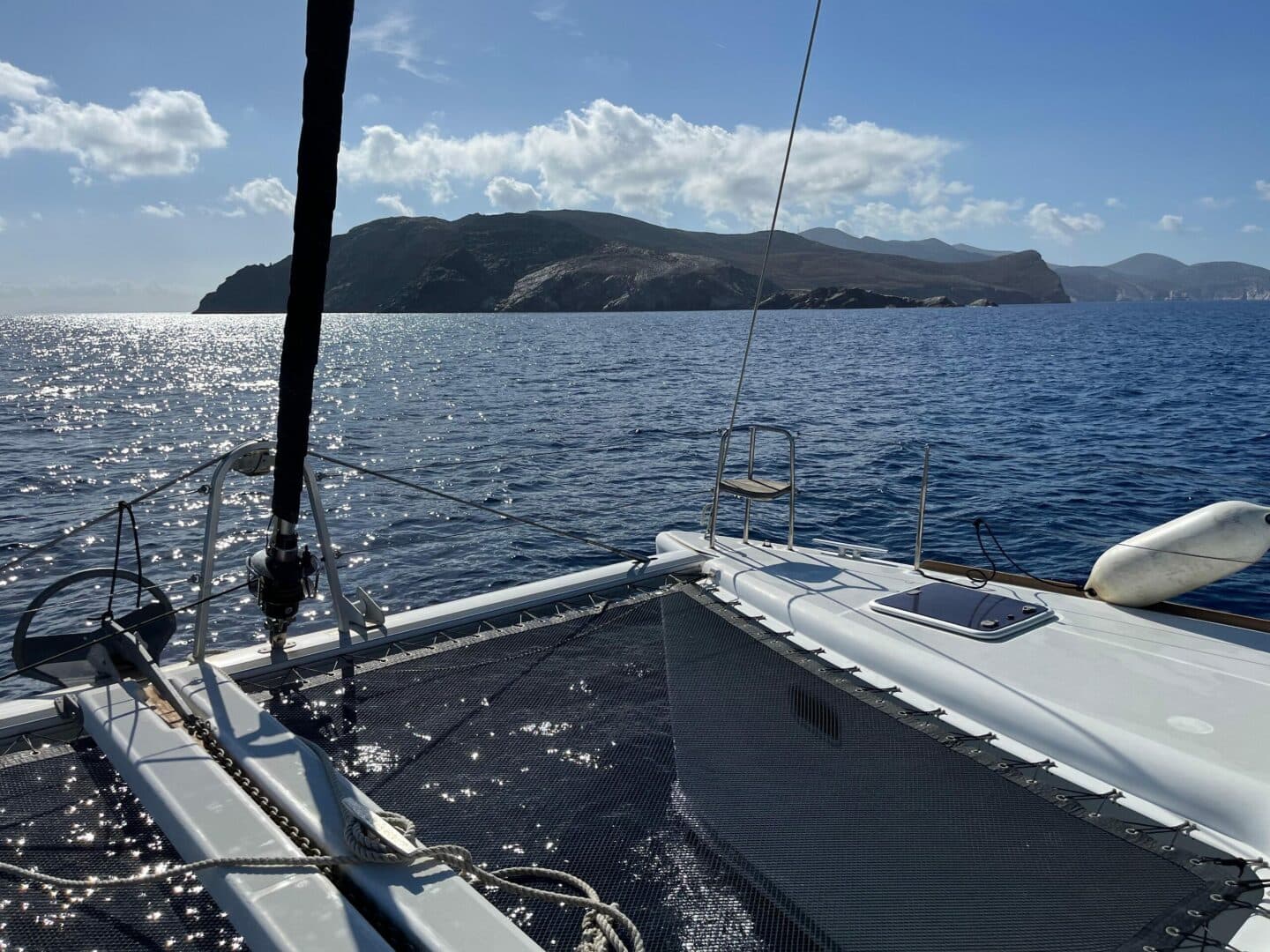 2012-lagoon-400-sail-9767240-20250422103430858-1_XLARGE.jpg
