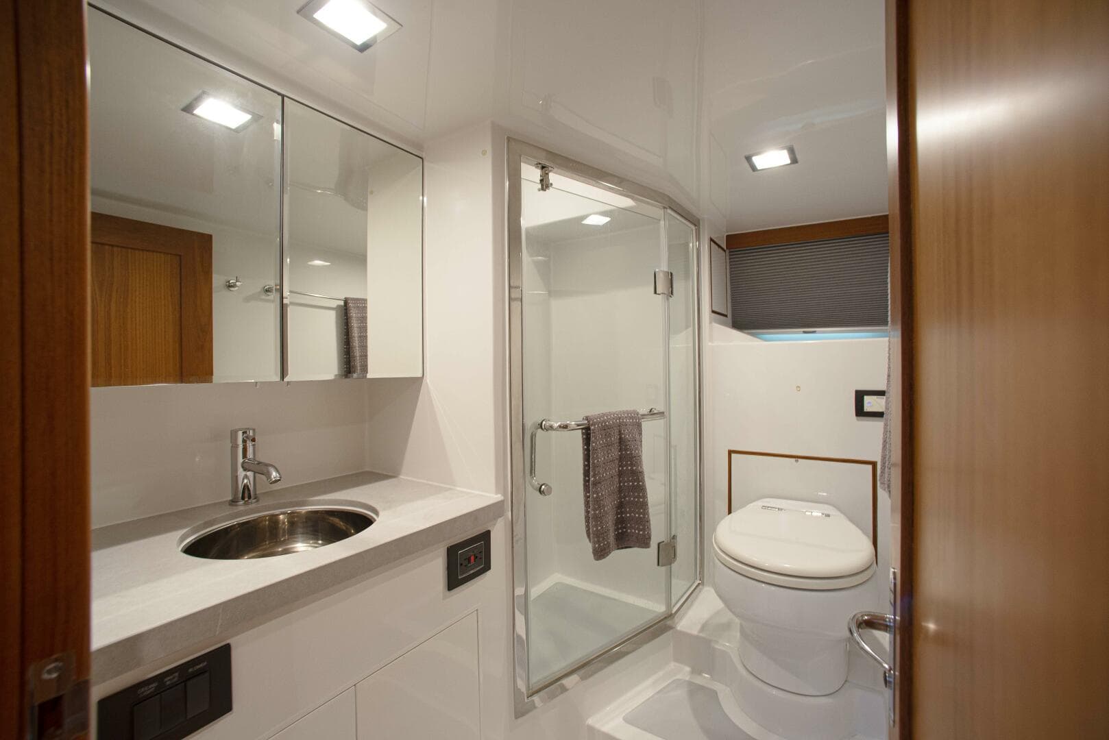 2023 Marlow Explorer 70E-CB