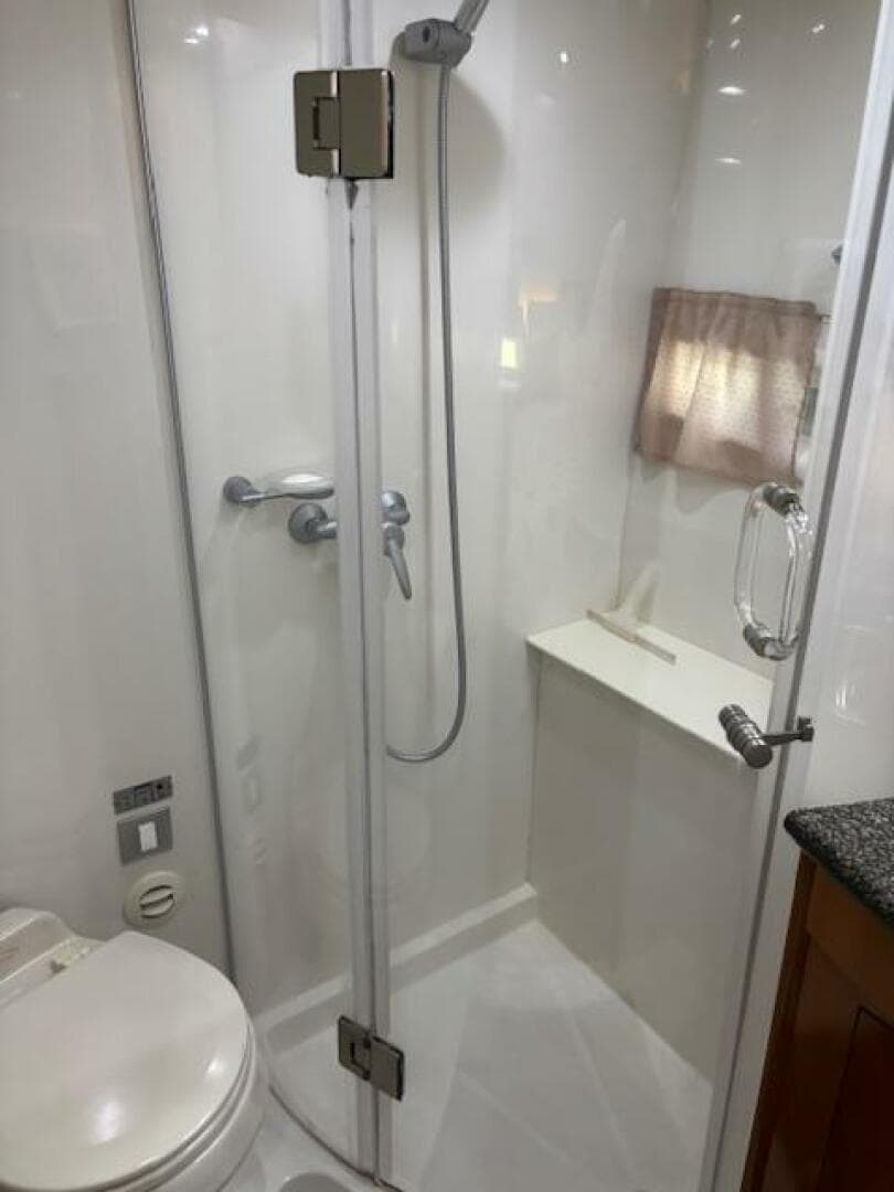 2006 Carver 43 Motor Yacht