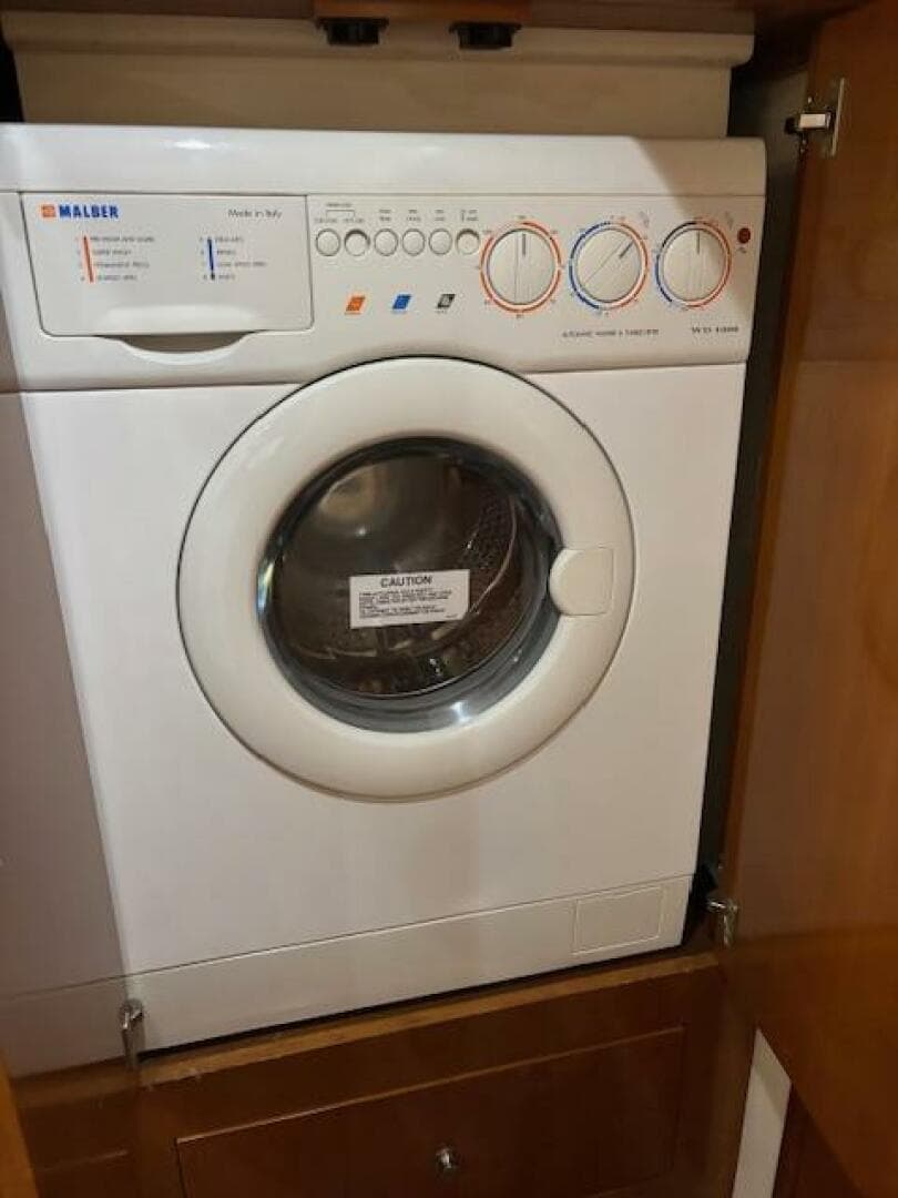 2006 Carver 43 Motor Yacht