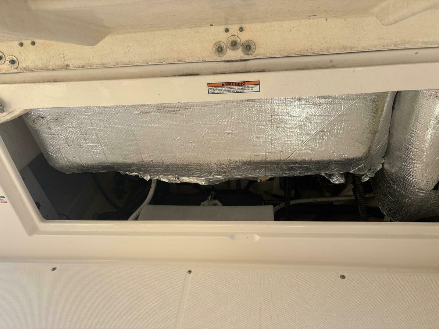 2021 Robalo R247 Dual Console