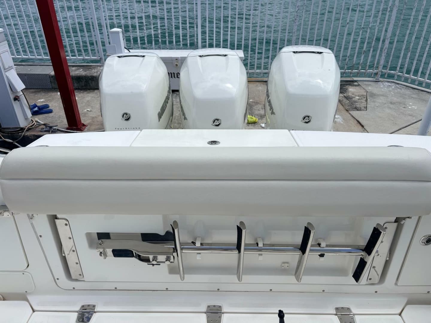 2020 Boston Whaler 380 Outrage Center Console