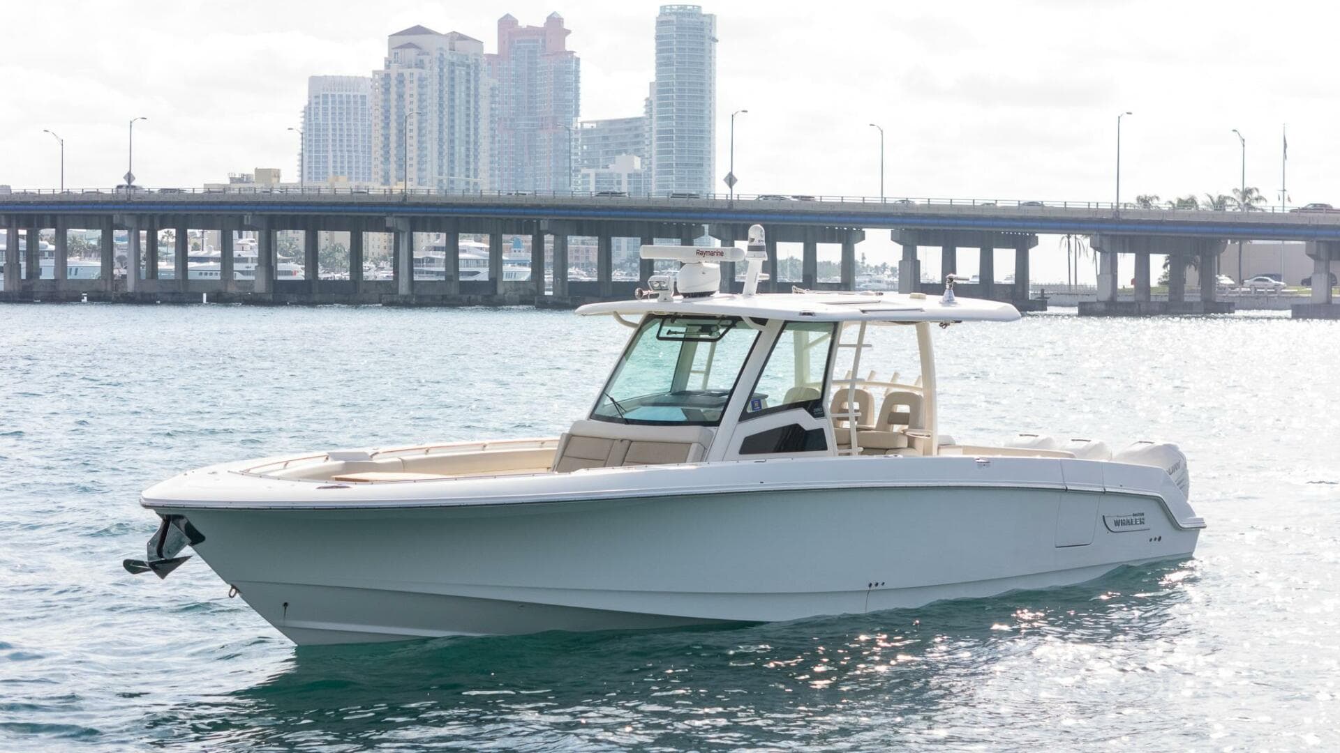 2020 Boston Whaler 380 Outrage Center Console