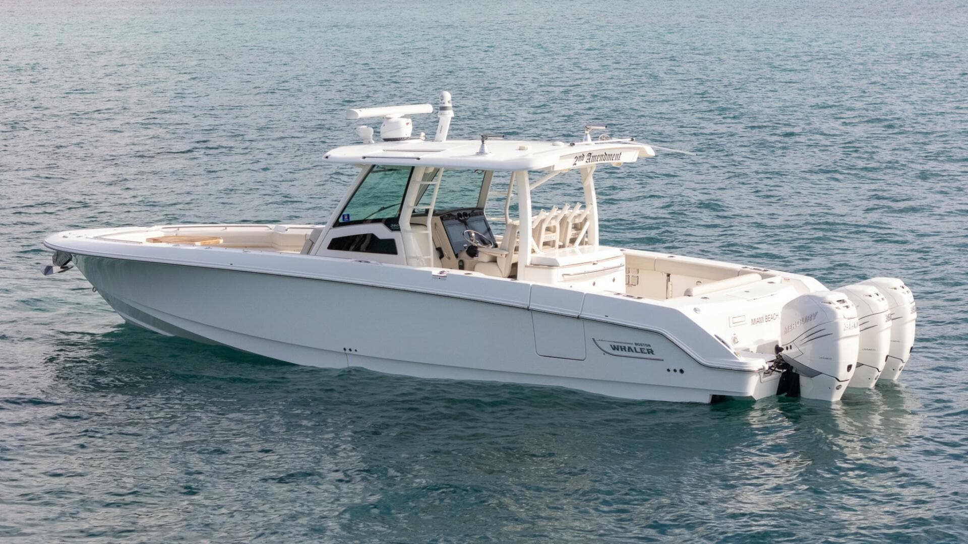 2020 Boston Whaler 380 Outrage Center Console