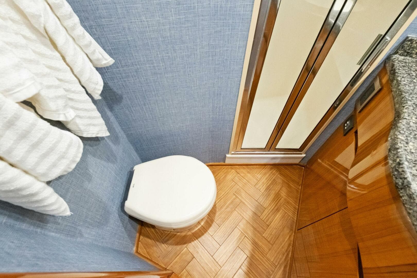 2015 Viking 52 Open "Terrabbean" - Head