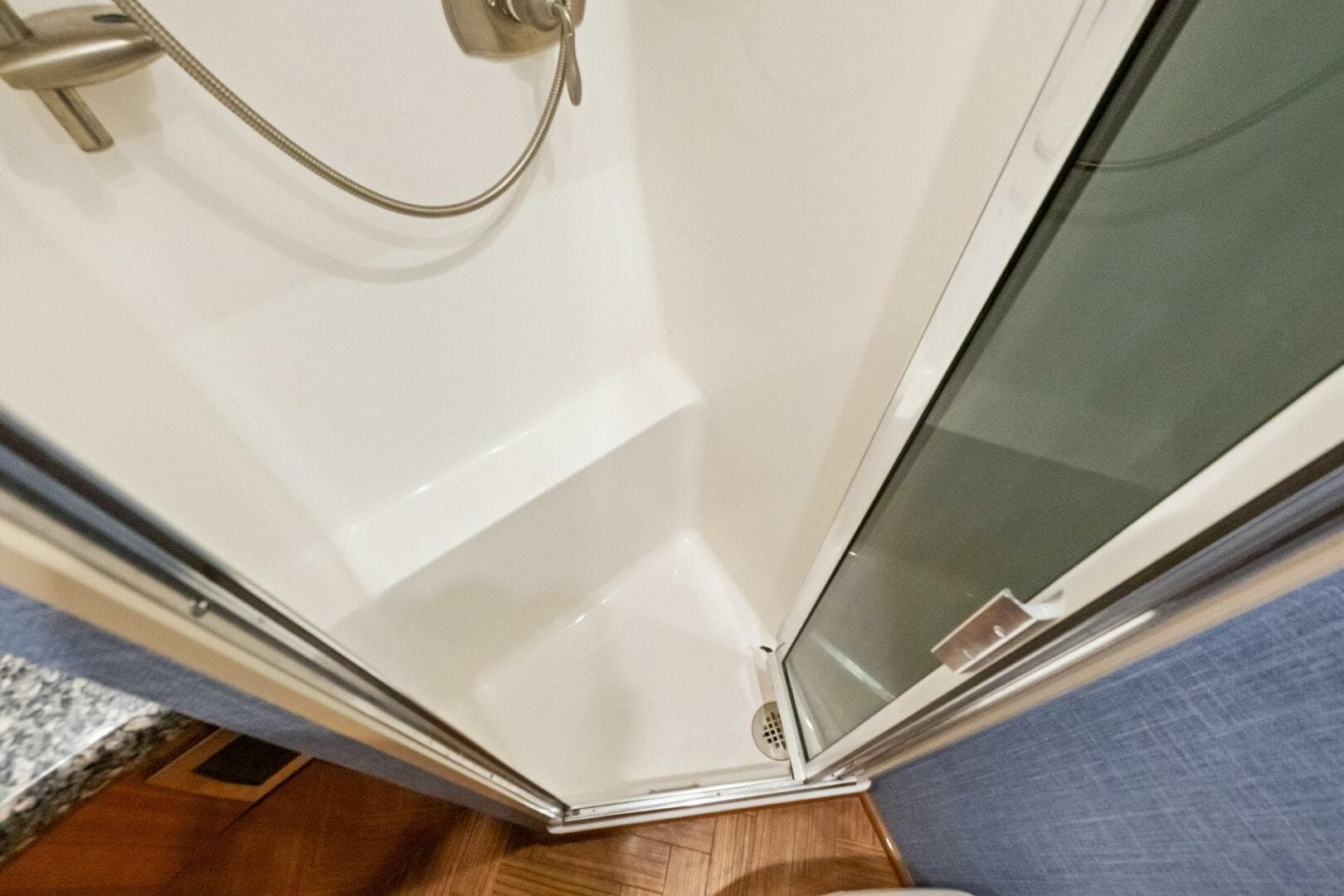 2015 Viking 52 Open "Terrabbean" - Head