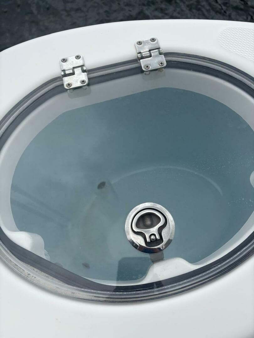 2018 Robalo R302 Center Console