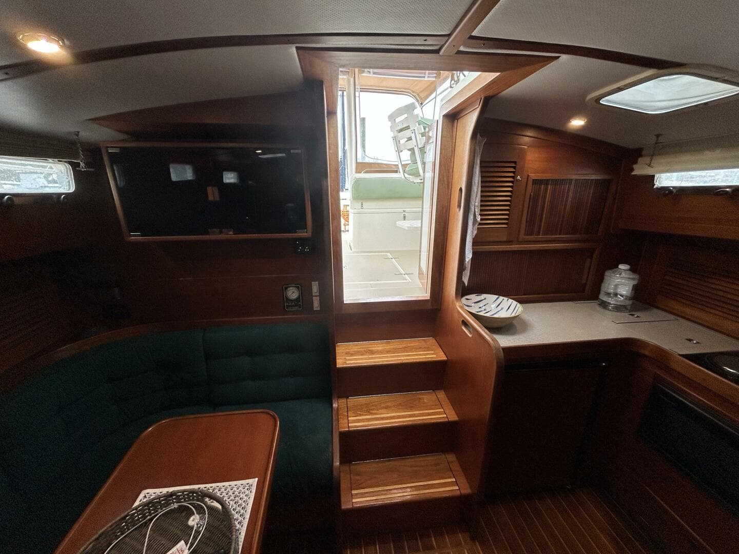 1999 Sabreline Express