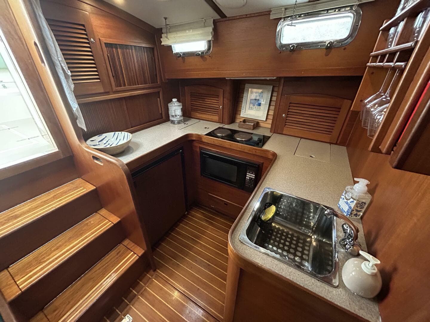 1999 Sabreline Express