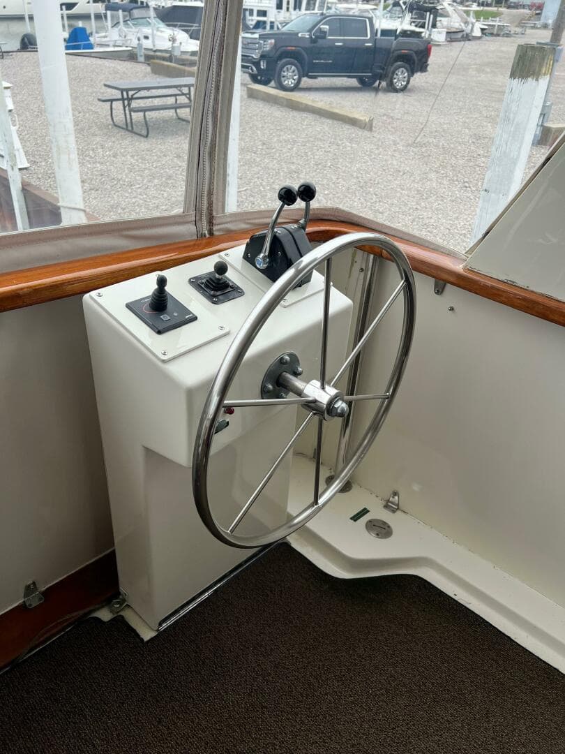 1984 Hatteras 61 CPMY