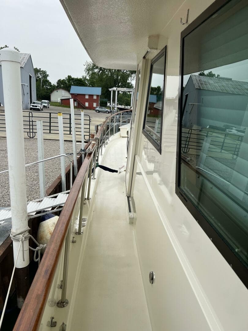 1984 Hatteras 61 CPMY