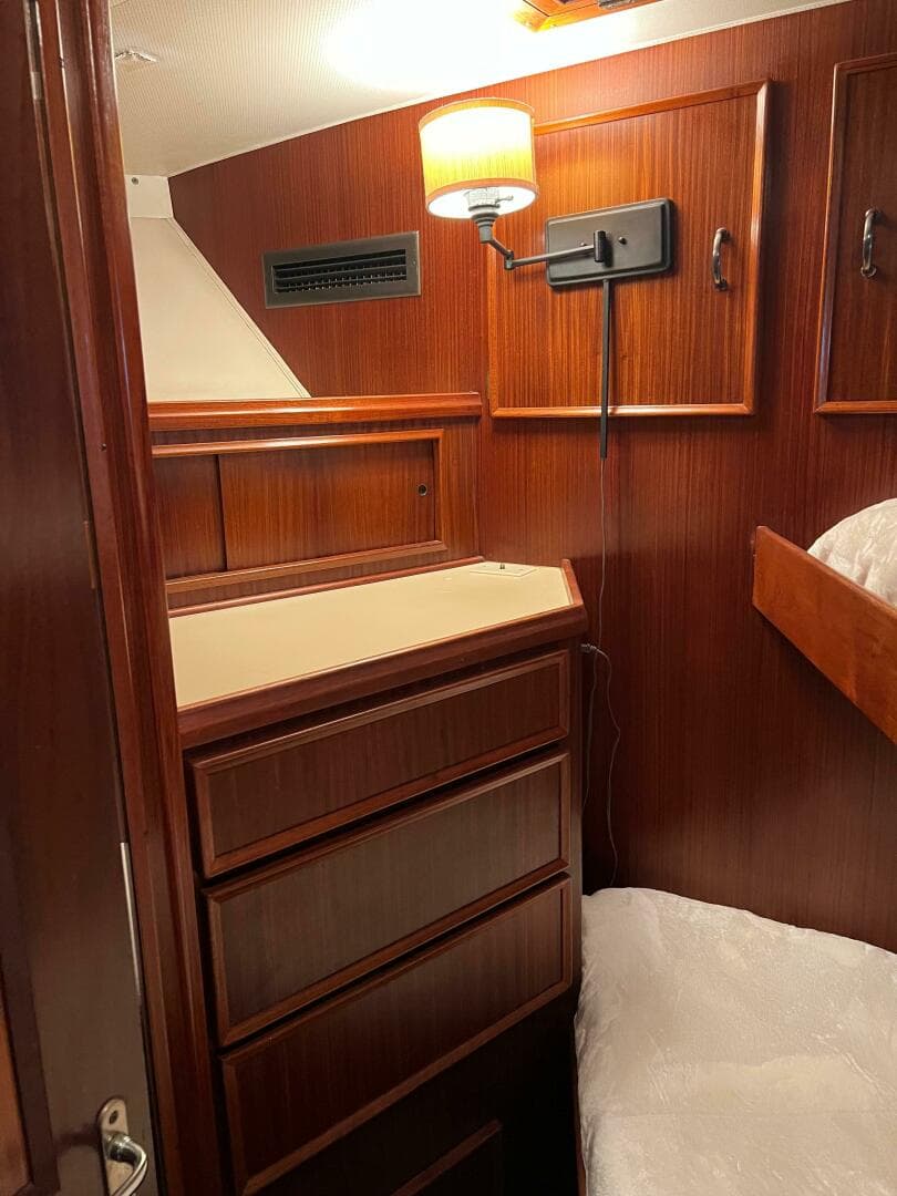 1984 Hatteras 61 CPMY
