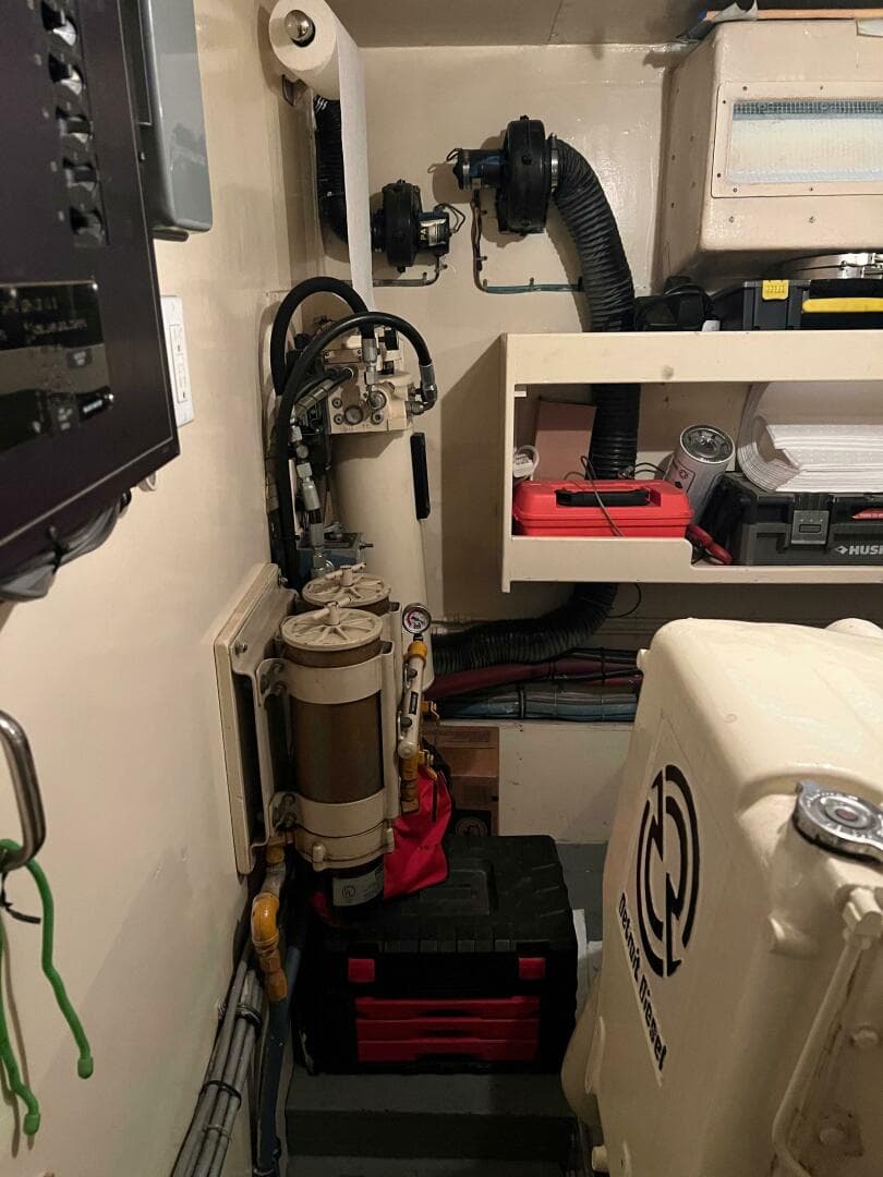 1984 Hatteras 61 CPMY