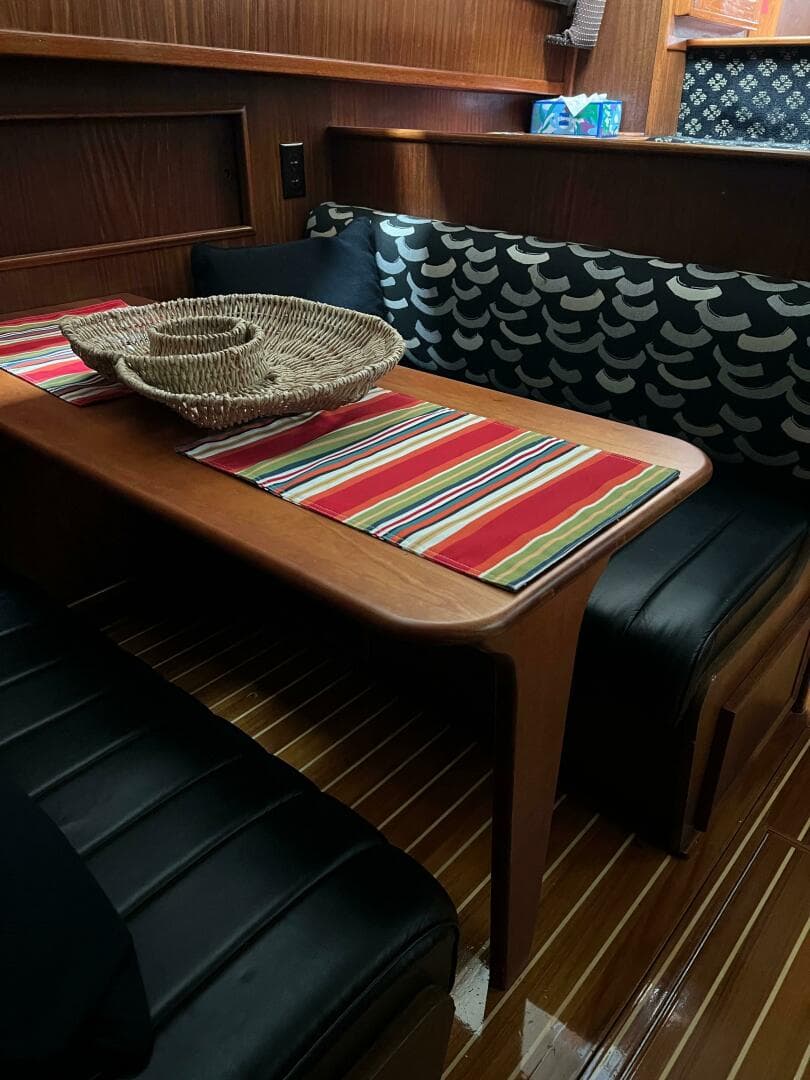 1984 Hatteras 61 CPMY