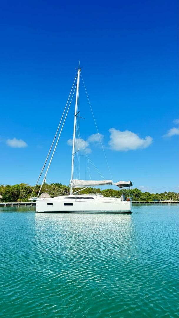 2023 Beneteau Oceanis 34.1