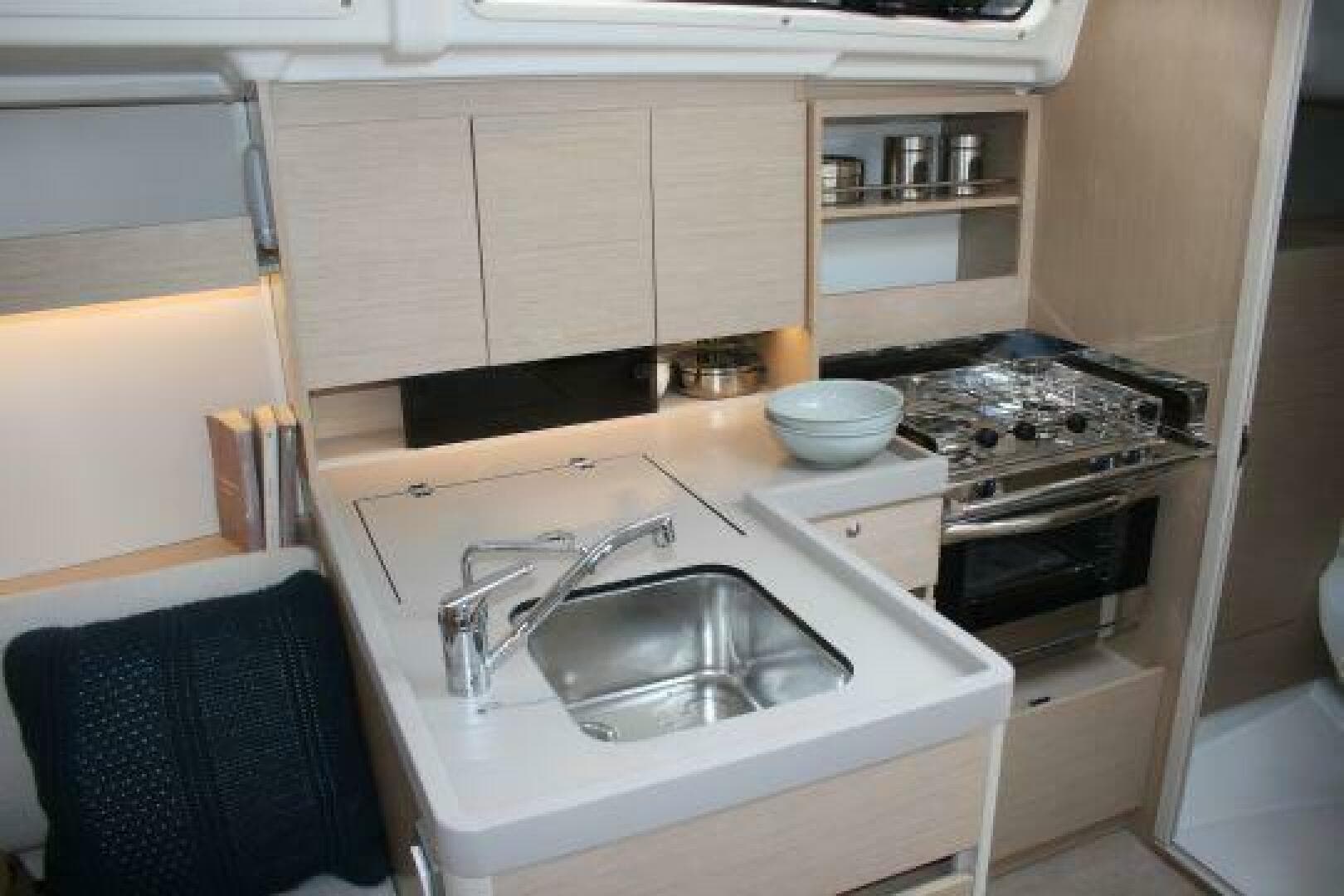 2023 Beneteau Oceanis 34.1