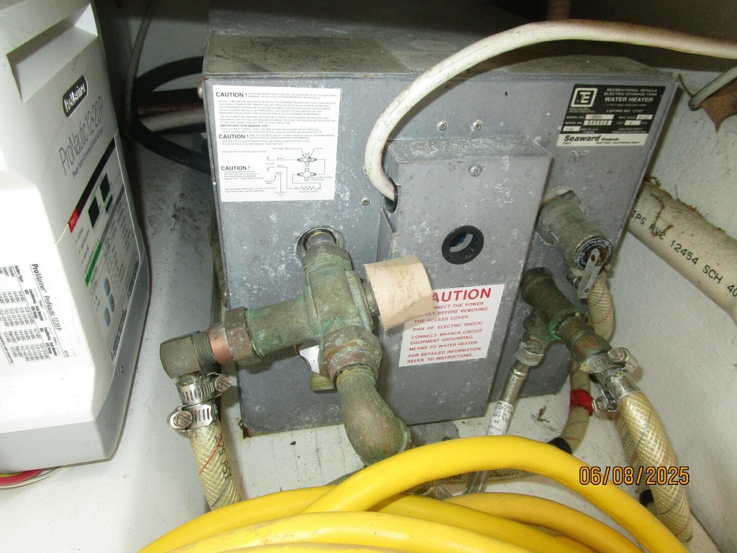 28' Cutwater water heater