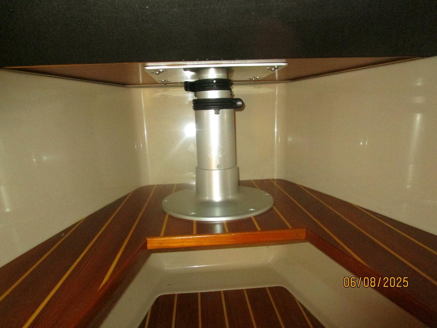 28' Cutwater master stateroom table base