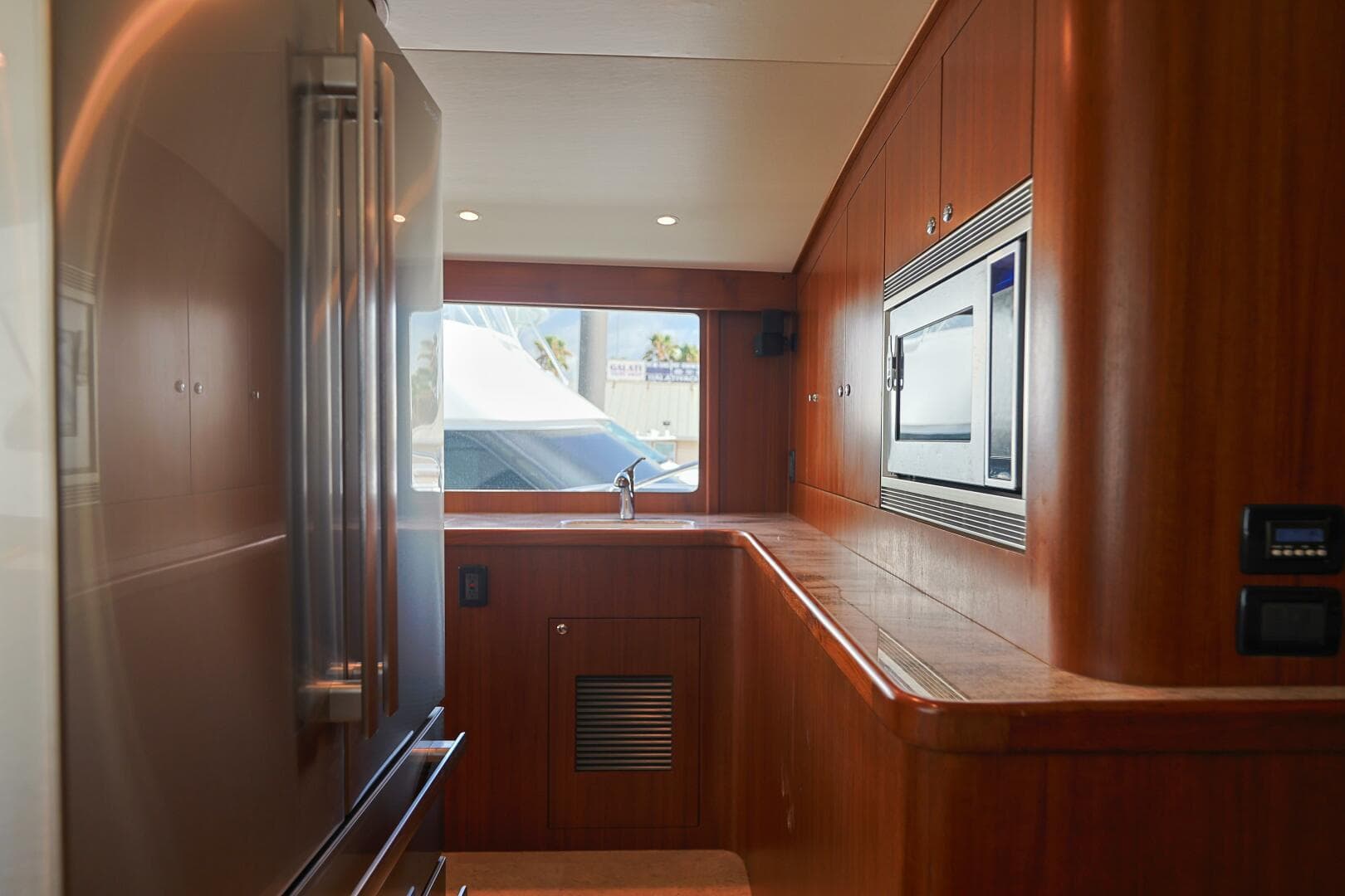 2014 Blackwell 62 Convertible