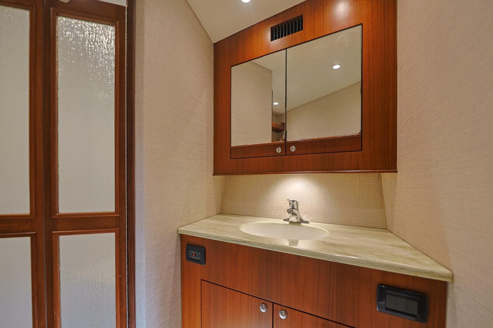 2014 Blackwell 62 Convertible