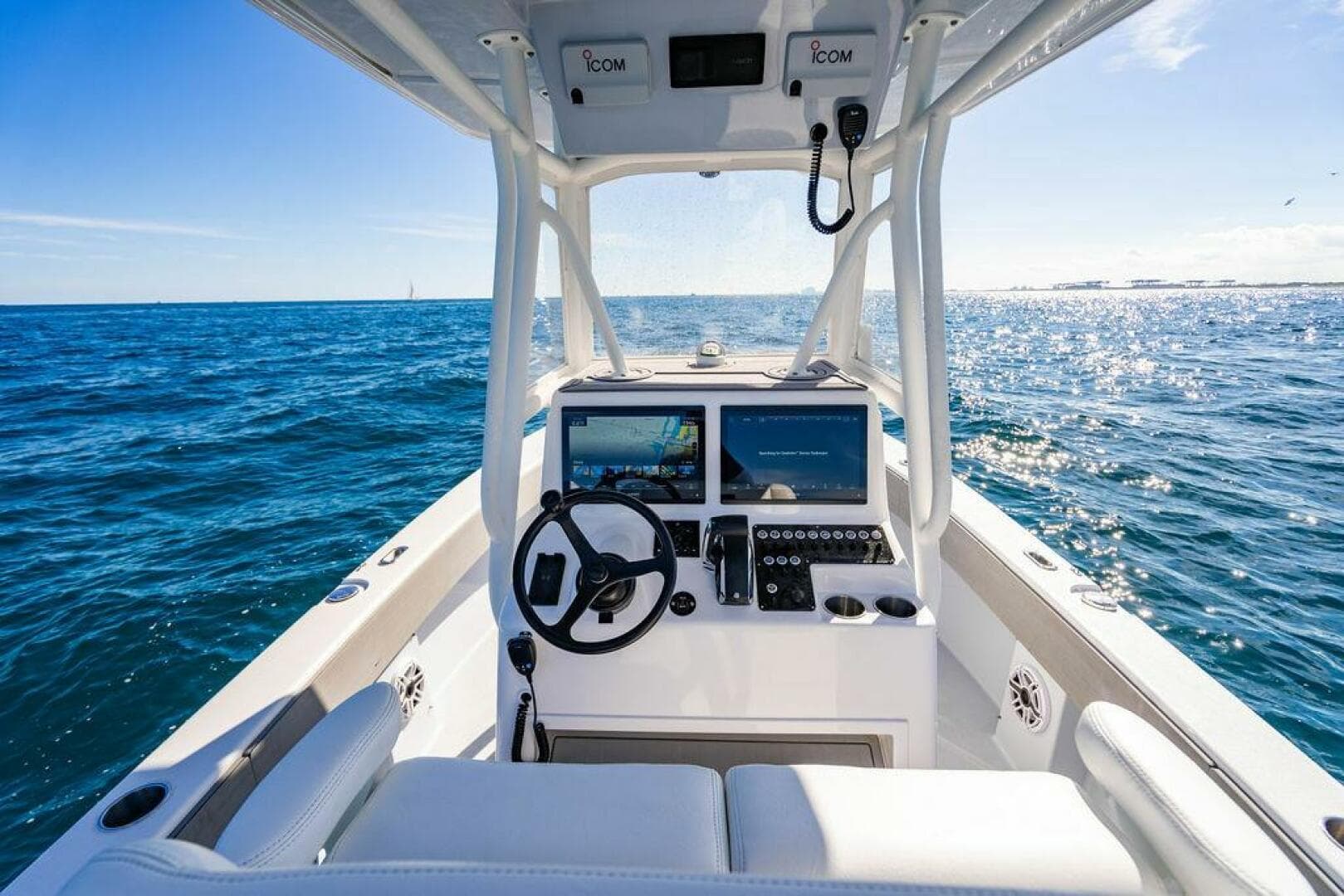 2026 Reef Runner 230