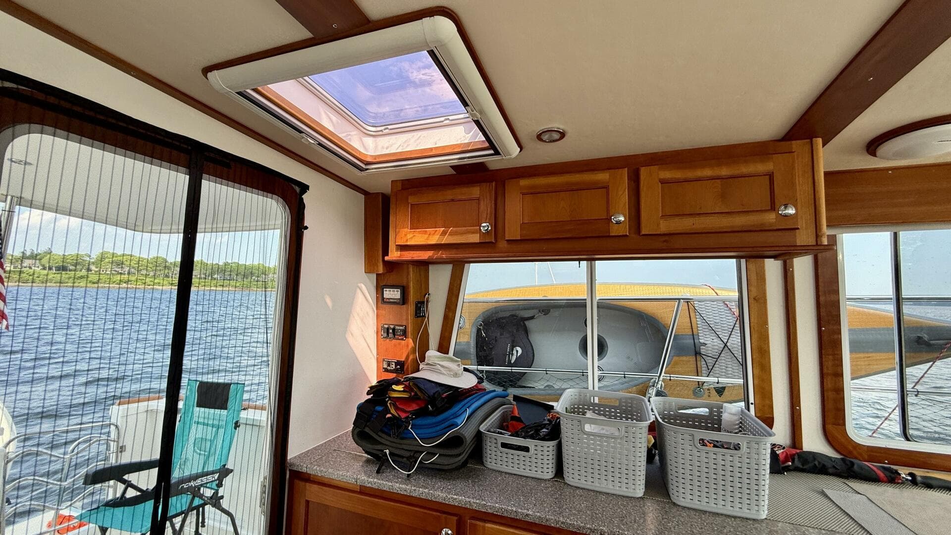 2014 Maine Cat P44