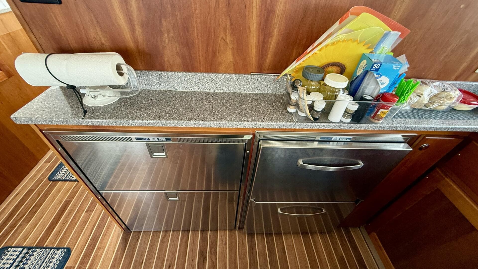 2014 Maine Cat P44