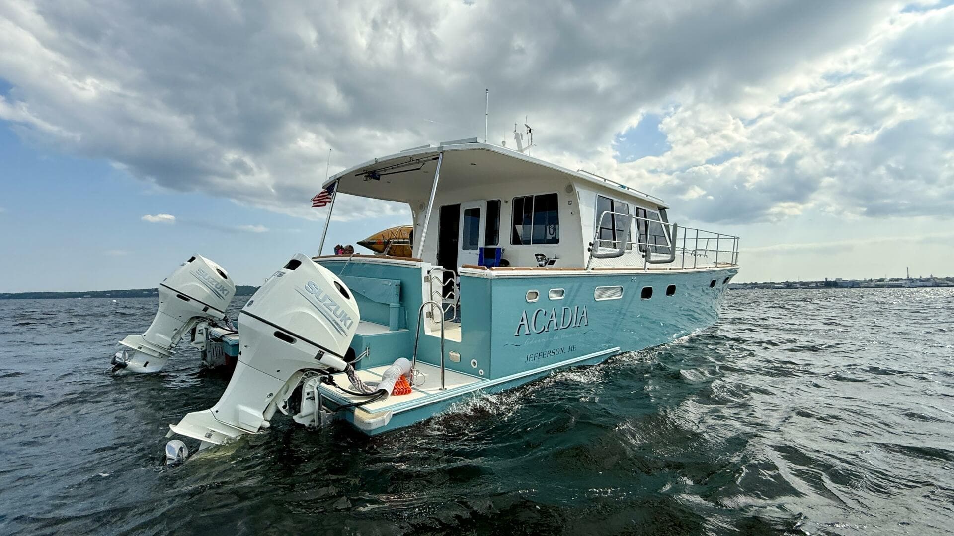 2014 Maine Cat P44