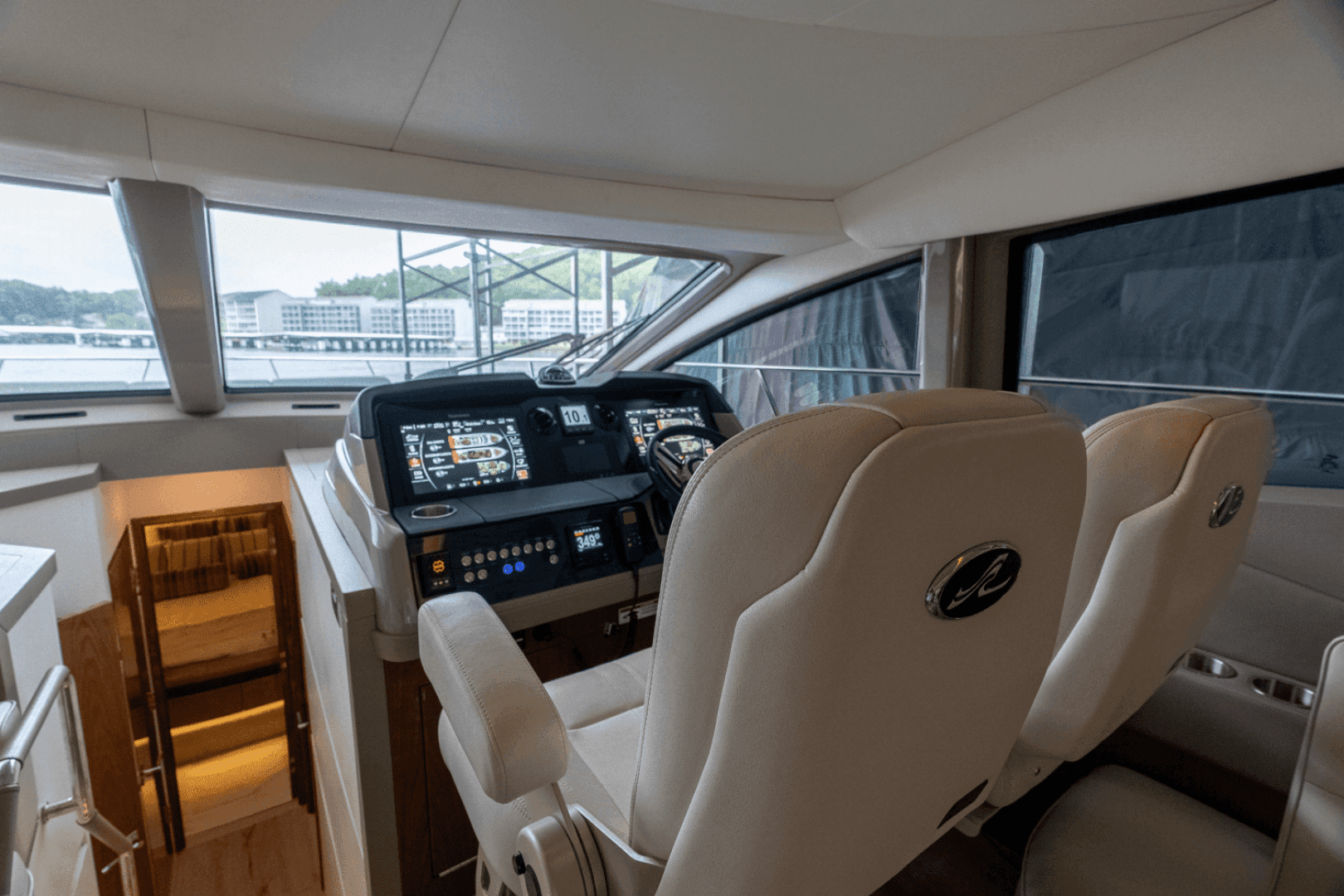 2018 Sea Ray L550 FLY