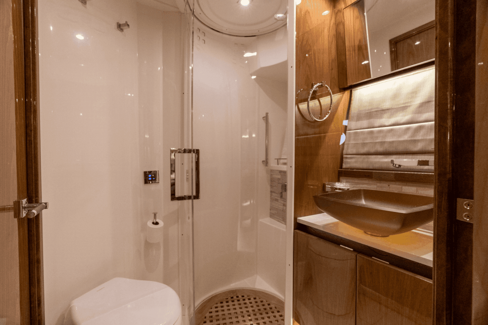 2018 Sea Ray L550 FLY