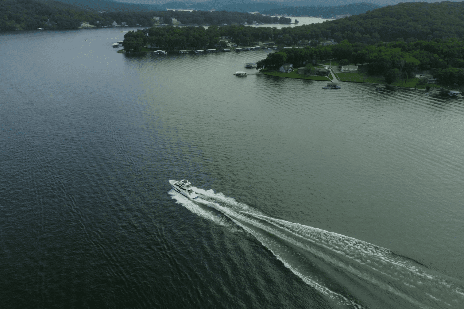 2018 Sea Ray L550 FLY