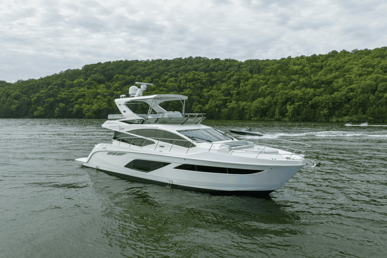 2018 Sea Ray L550 FLY