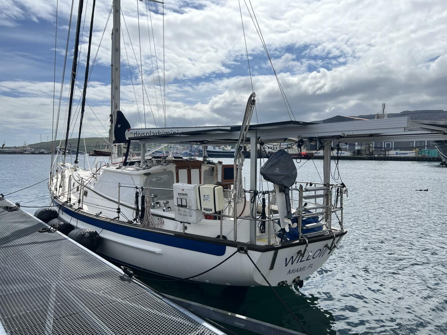 2005 Cabo Rico 42 Pilothouse