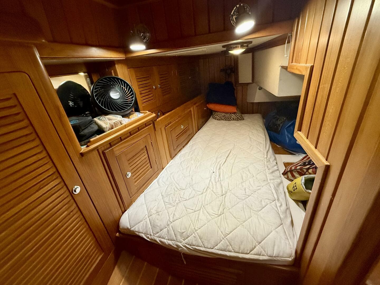 2005 Cabo Rico 42 Pilothouse