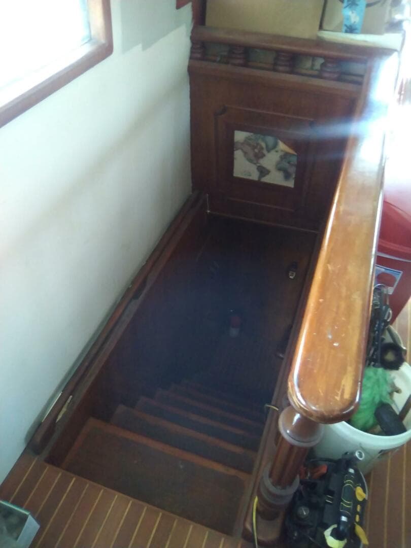 55 ft Sea Ranger  1983 MKII Pilothouse Flybridge Trawler