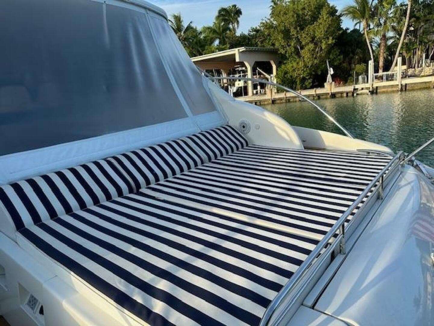 2006 Viking Princess 58V