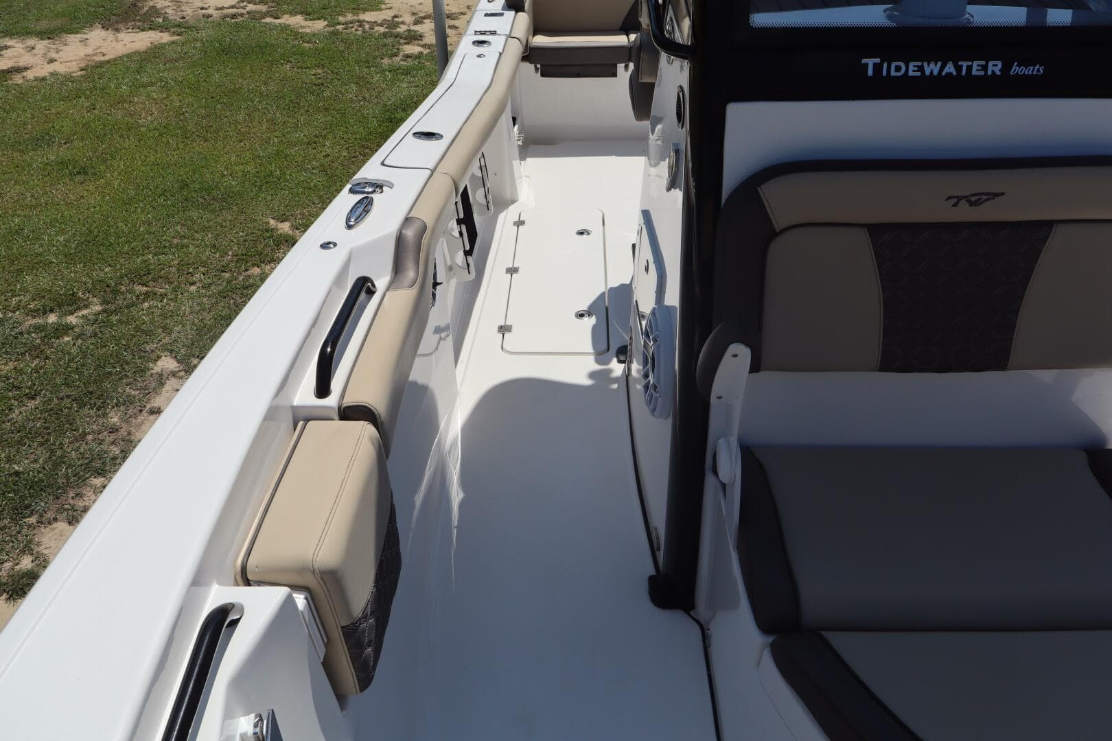 2022 Tidewater 272LXF