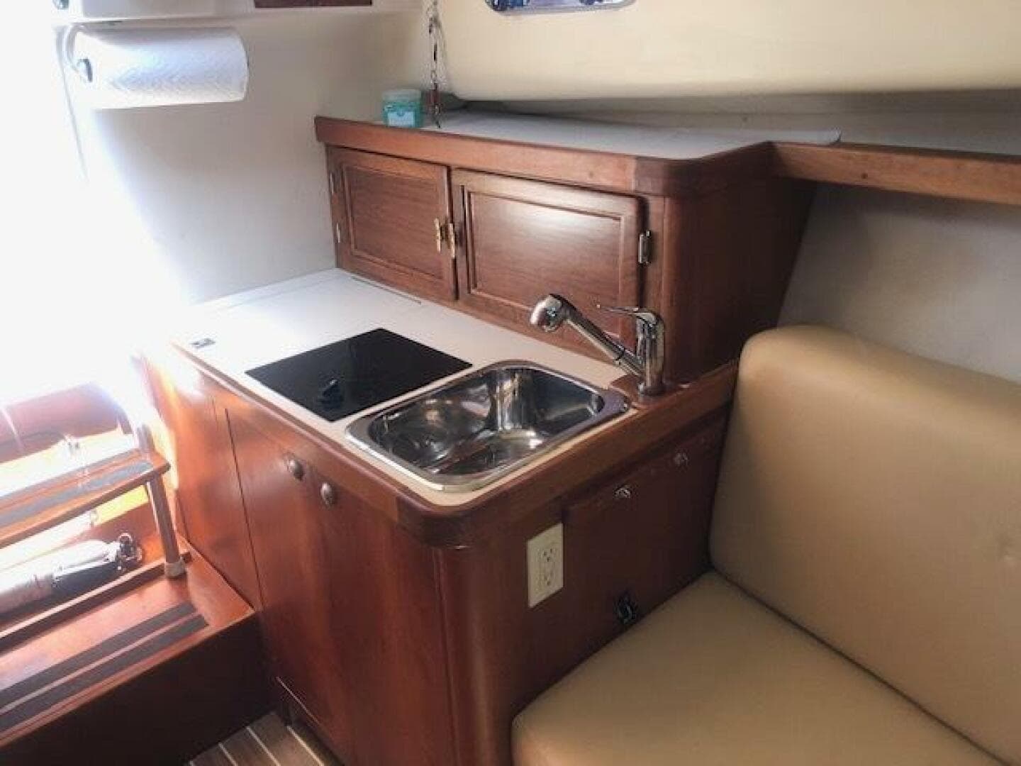 2005 Mainship 30 Pilot