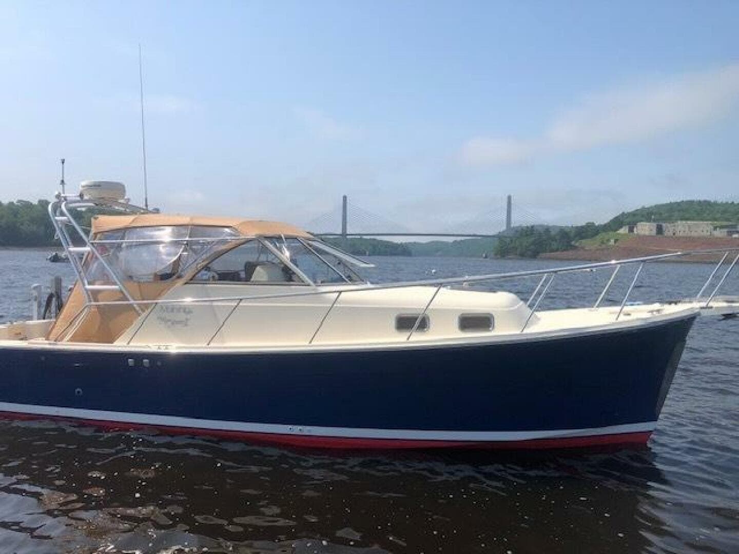 2005 Mainship 30 Pilot