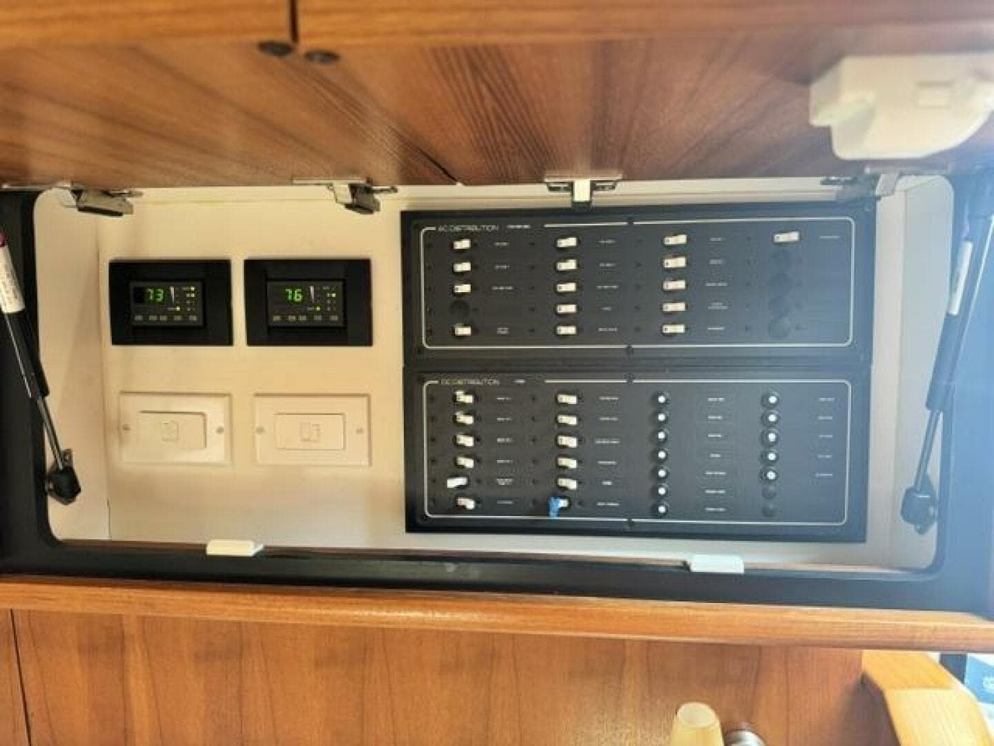 2006 Tiara Yachts 43 Sovran