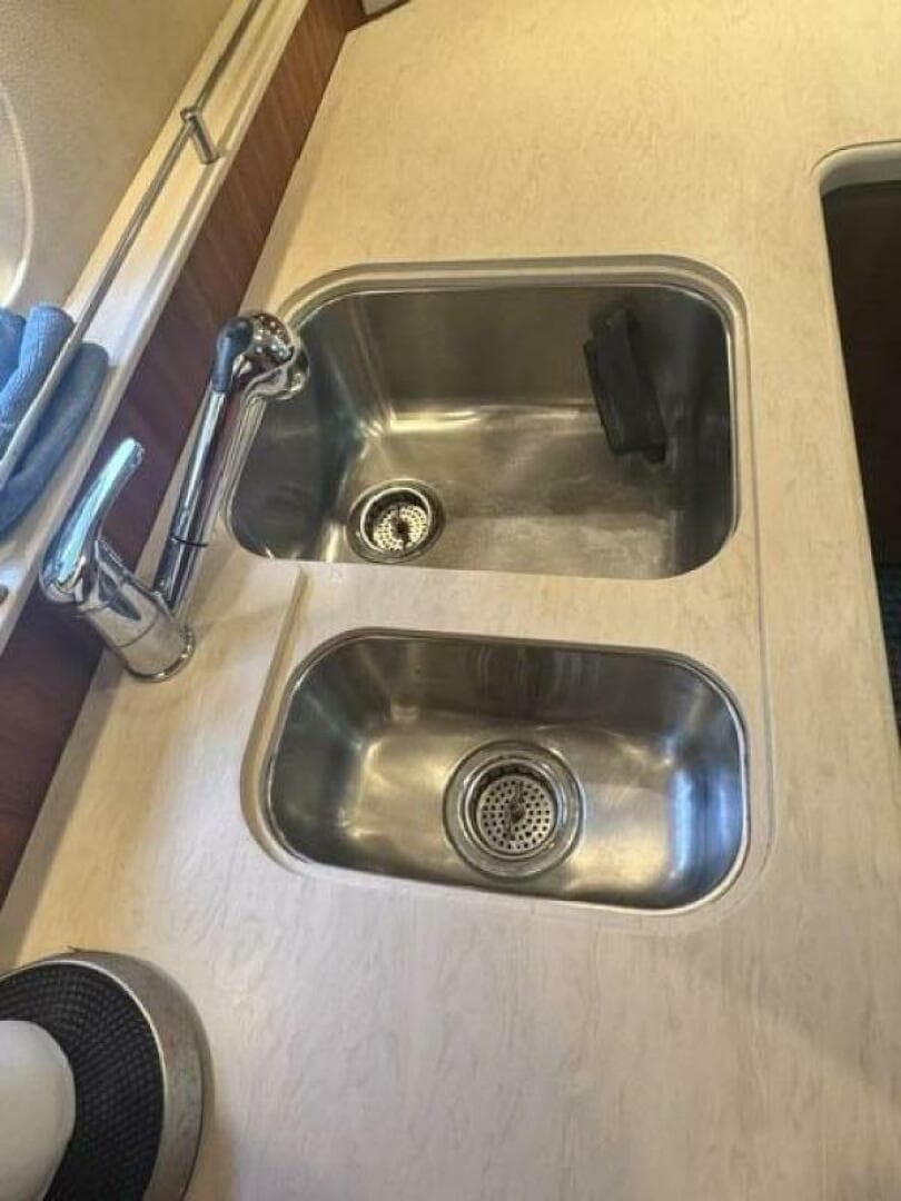 2006 Tiara Yachts 43 Sovran